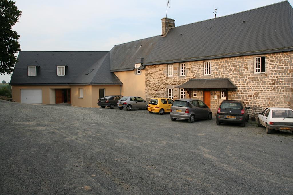 Le Relais Postal Bed & Breakfast Courson ภายนอก รูปภาพ