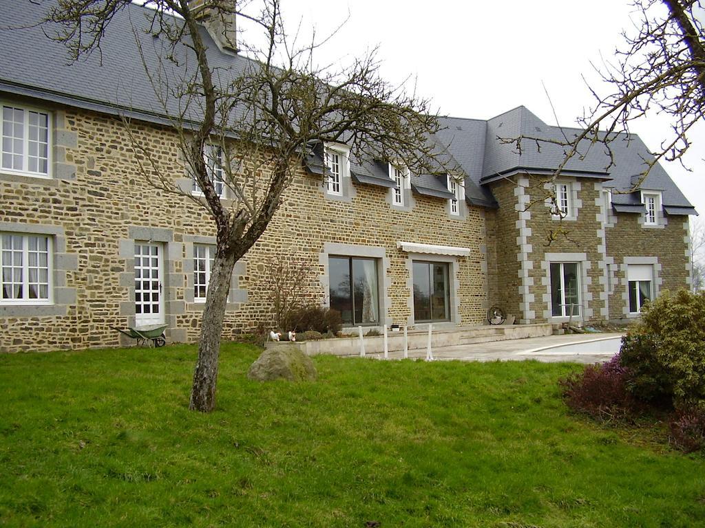 Le Relais Postal Bed & Breakfast Courson ภายนอก รูปภาพ